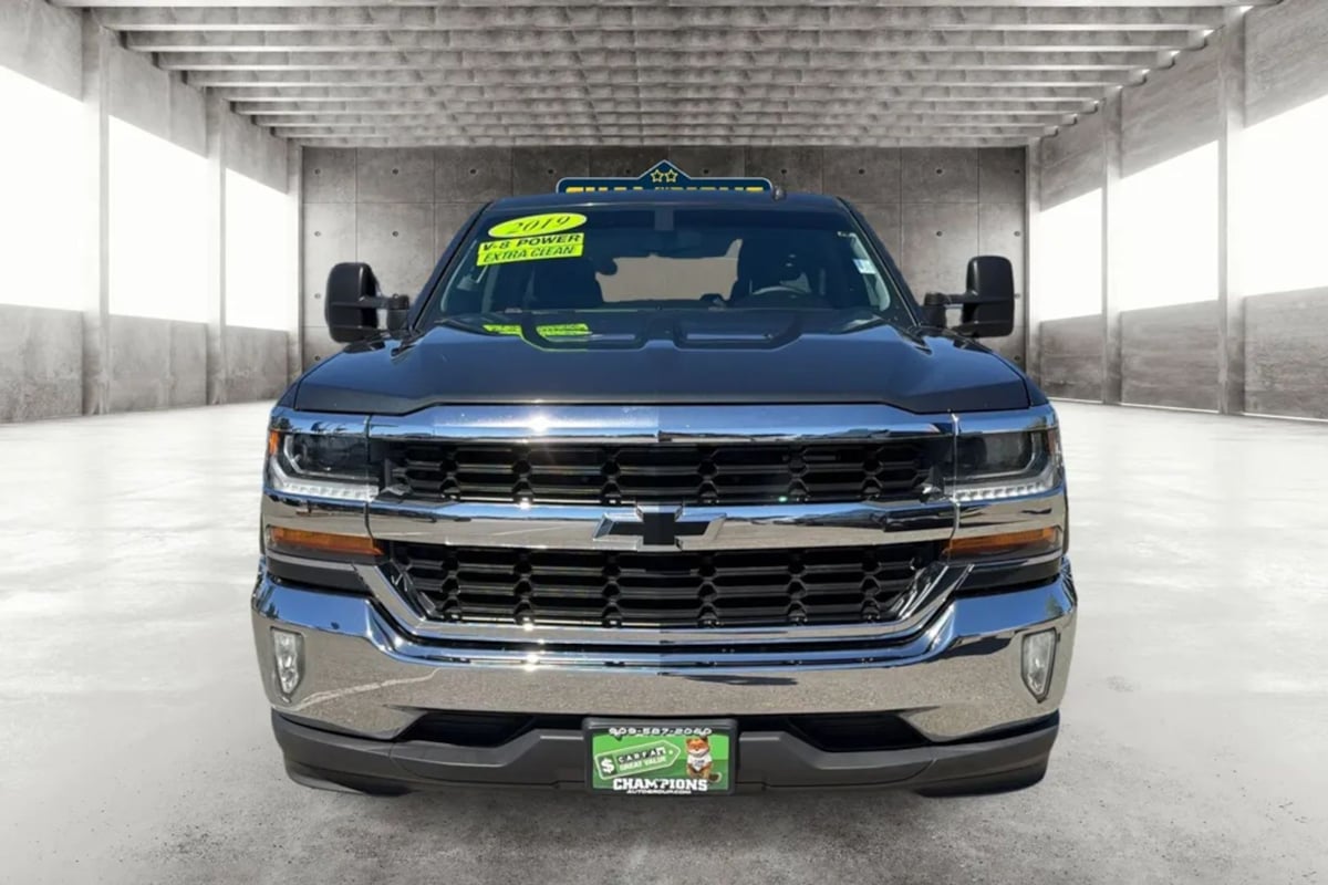 Chevrolet Silverado photo 7