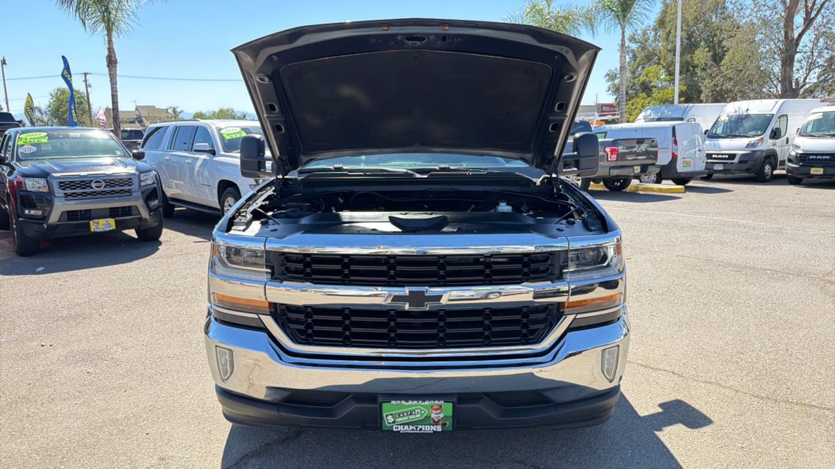 Chevrolet Silverado photo 12