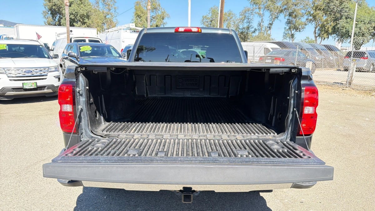 Chevrolet Silverado photo 13