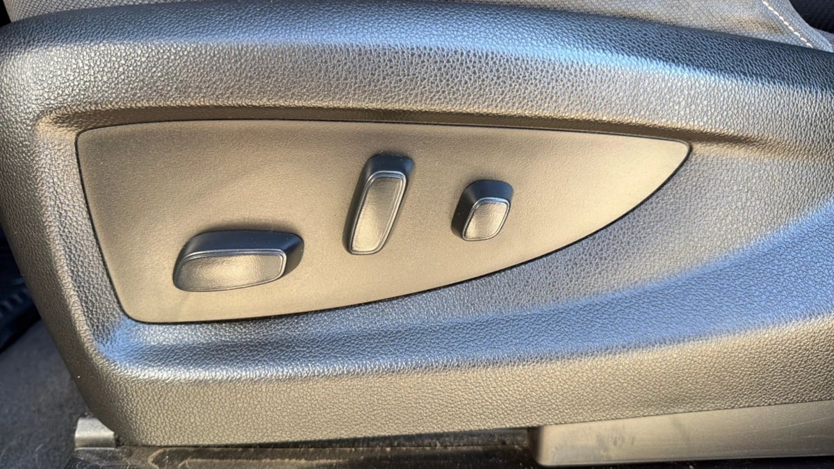 Chevrolet Silverado photo 20