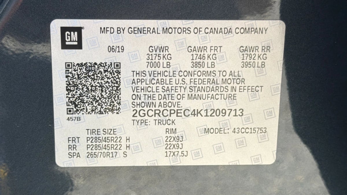 Chevrolet Silverado photo 23