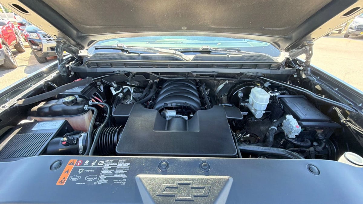 Chevrolet Silverado photo 24
