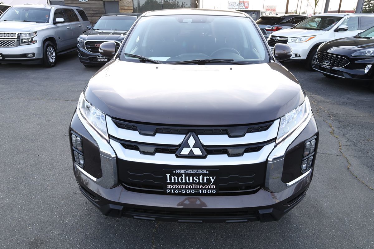 2020 Mitsubishi Outlander Sport ES photo 3
