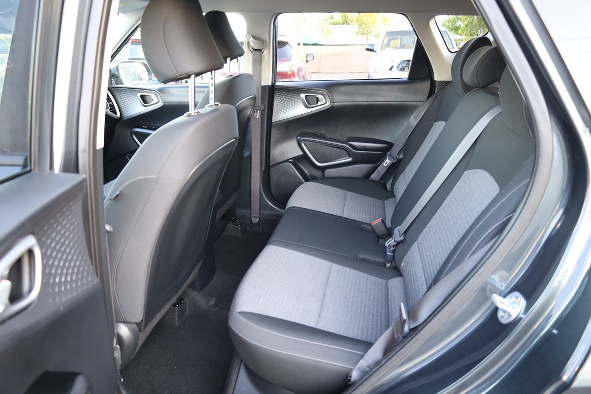 2020 Kia Soul GT-Line photo 10