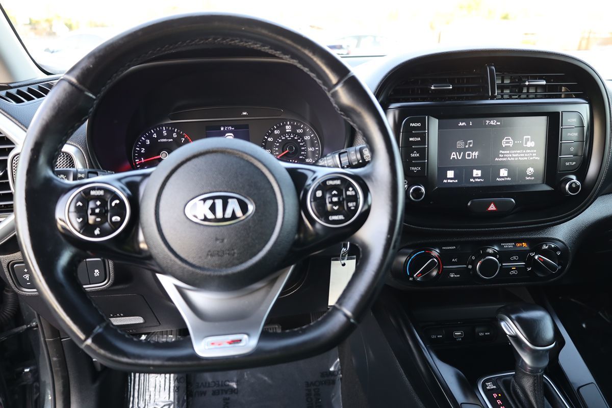2020 Kia Soul GT-Line photo 21