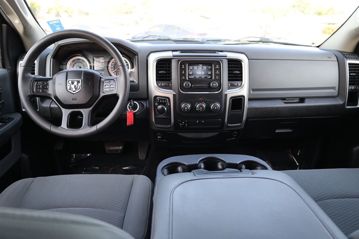 2019 Ram 1500 Classic SLT photo 18