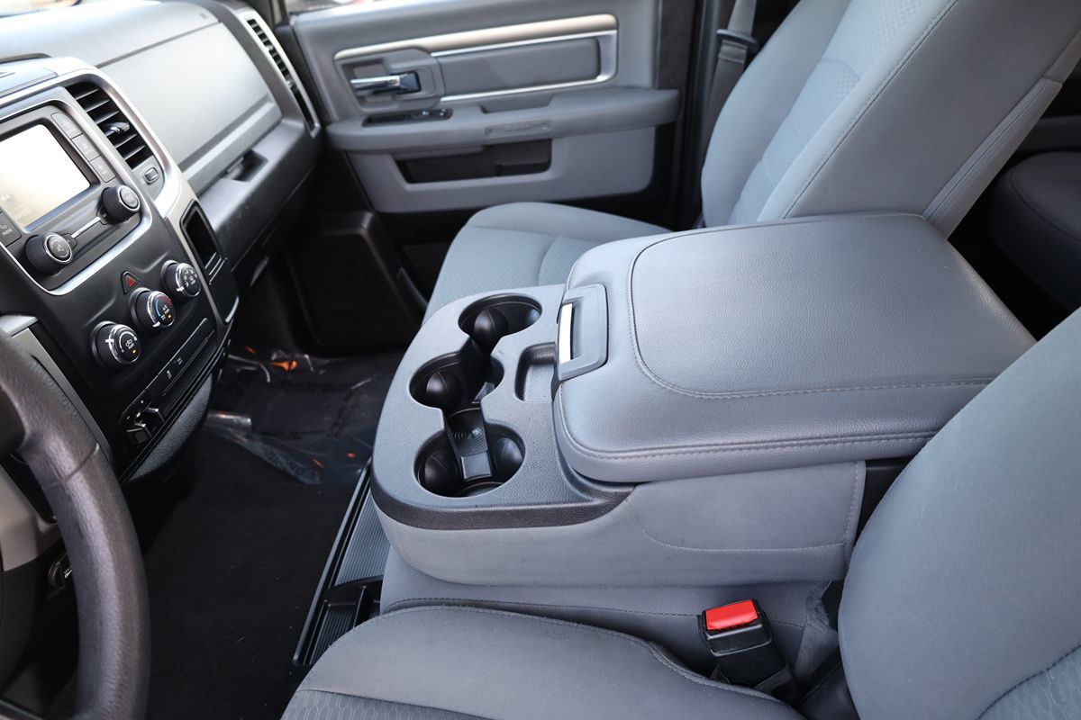 2019 Ram 1500 Classic SLT photo 26