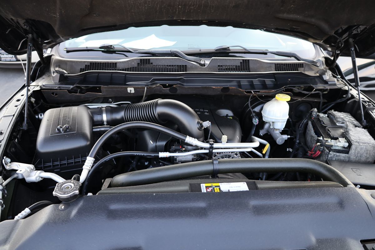 2019 Ram 1500 Classic SLT photo 28