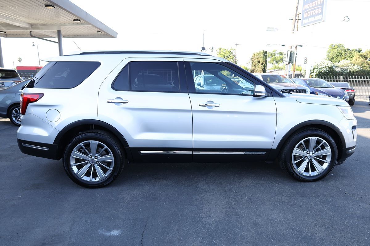 2018 Ford Explorer Limited photo 7