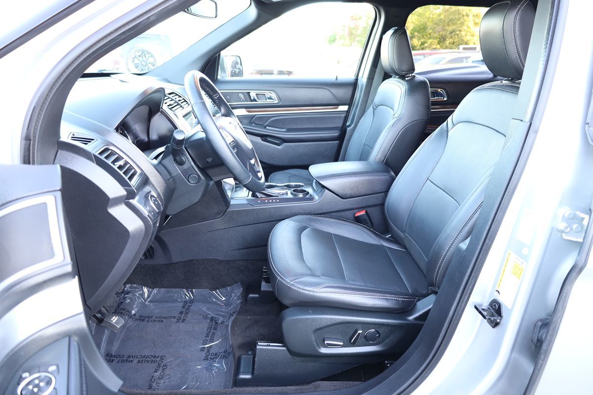 2018 Ford Explorer Limited photo 11