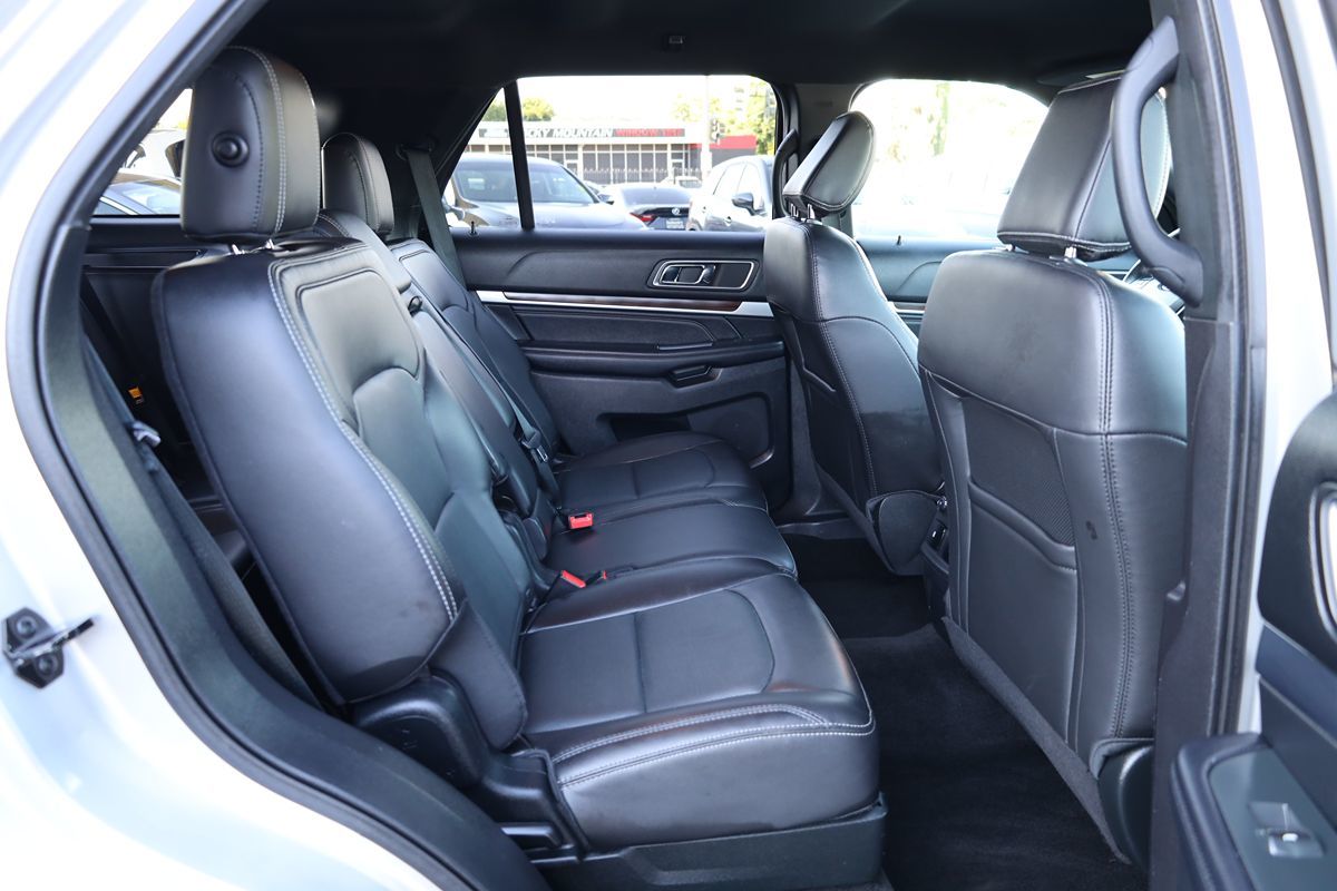2018 Ford Explorer Limited photo 17