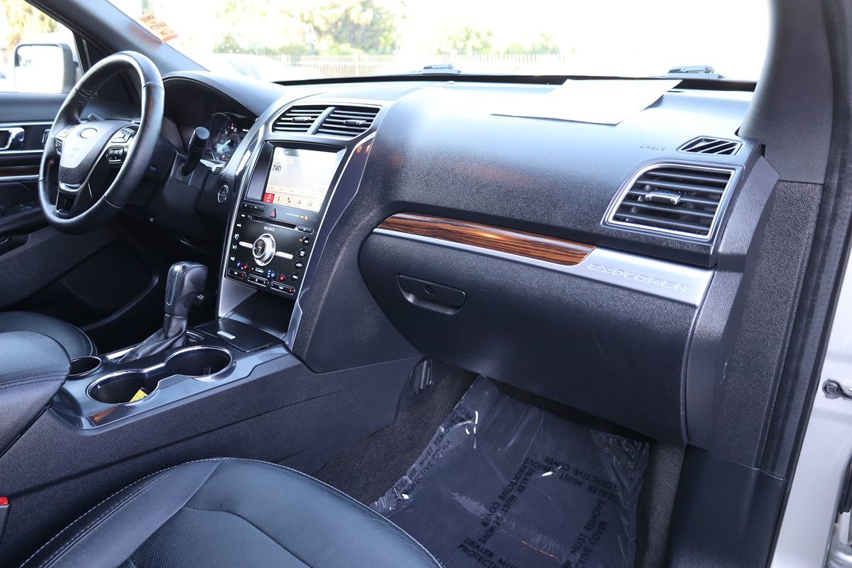 2018 Ford Explorer Limited photo 20