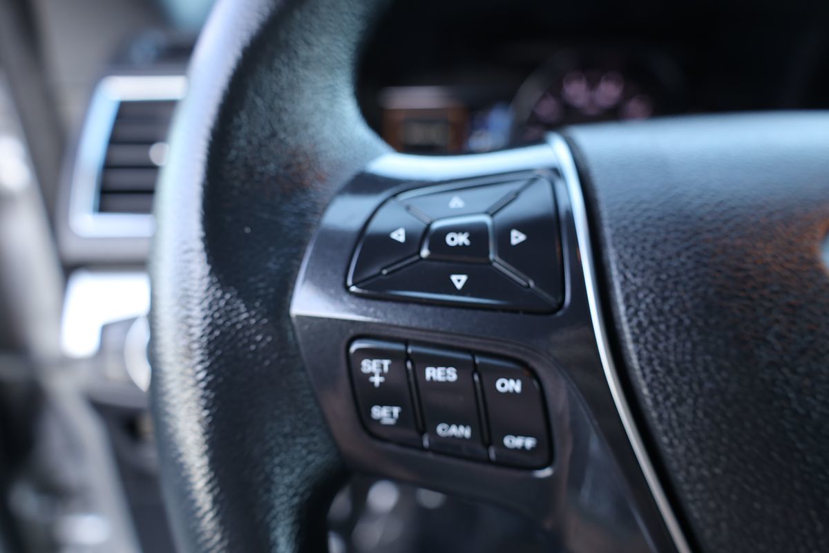 2018 Ford Explorer Limited - Photo 24