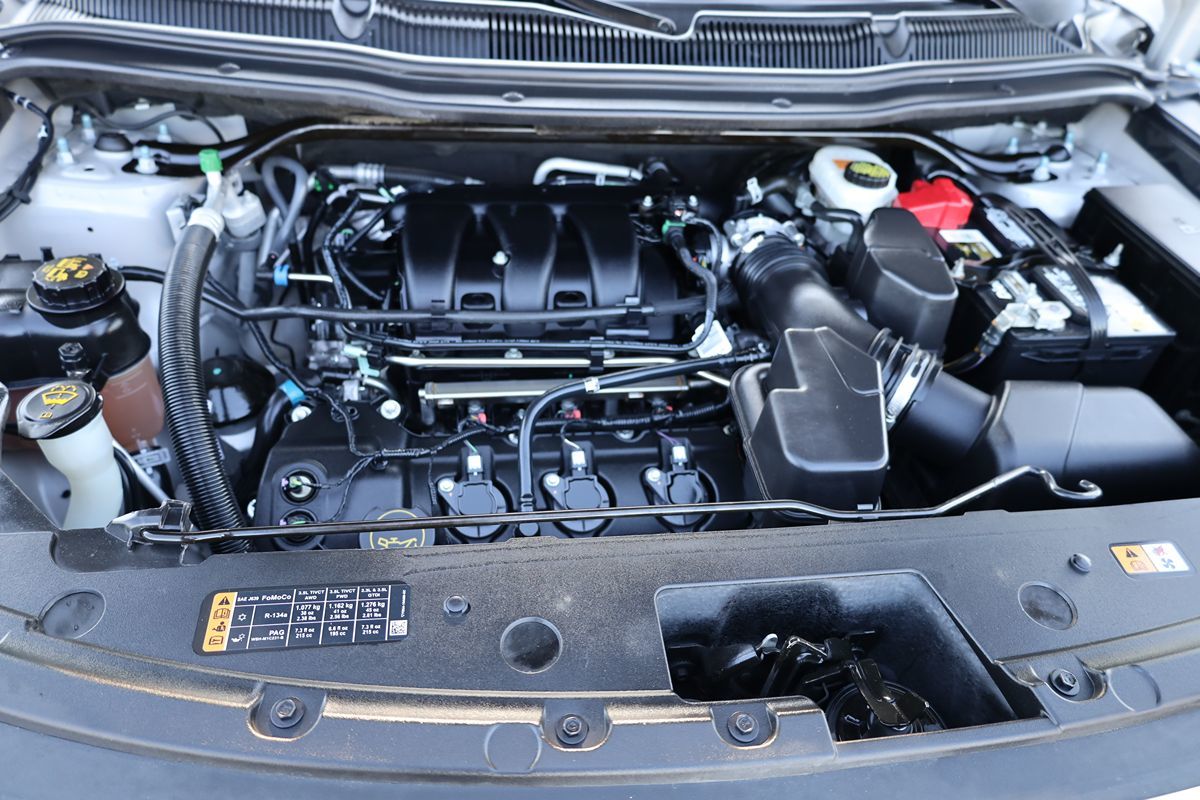 2018 Ford Explorer Limited photo 36