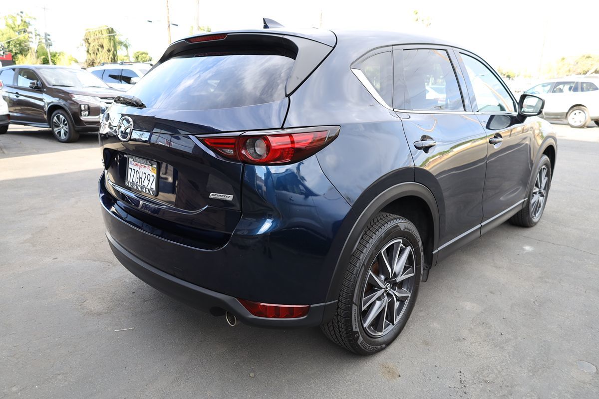 2017 Mazda CX-5 Grand Touring photo 4