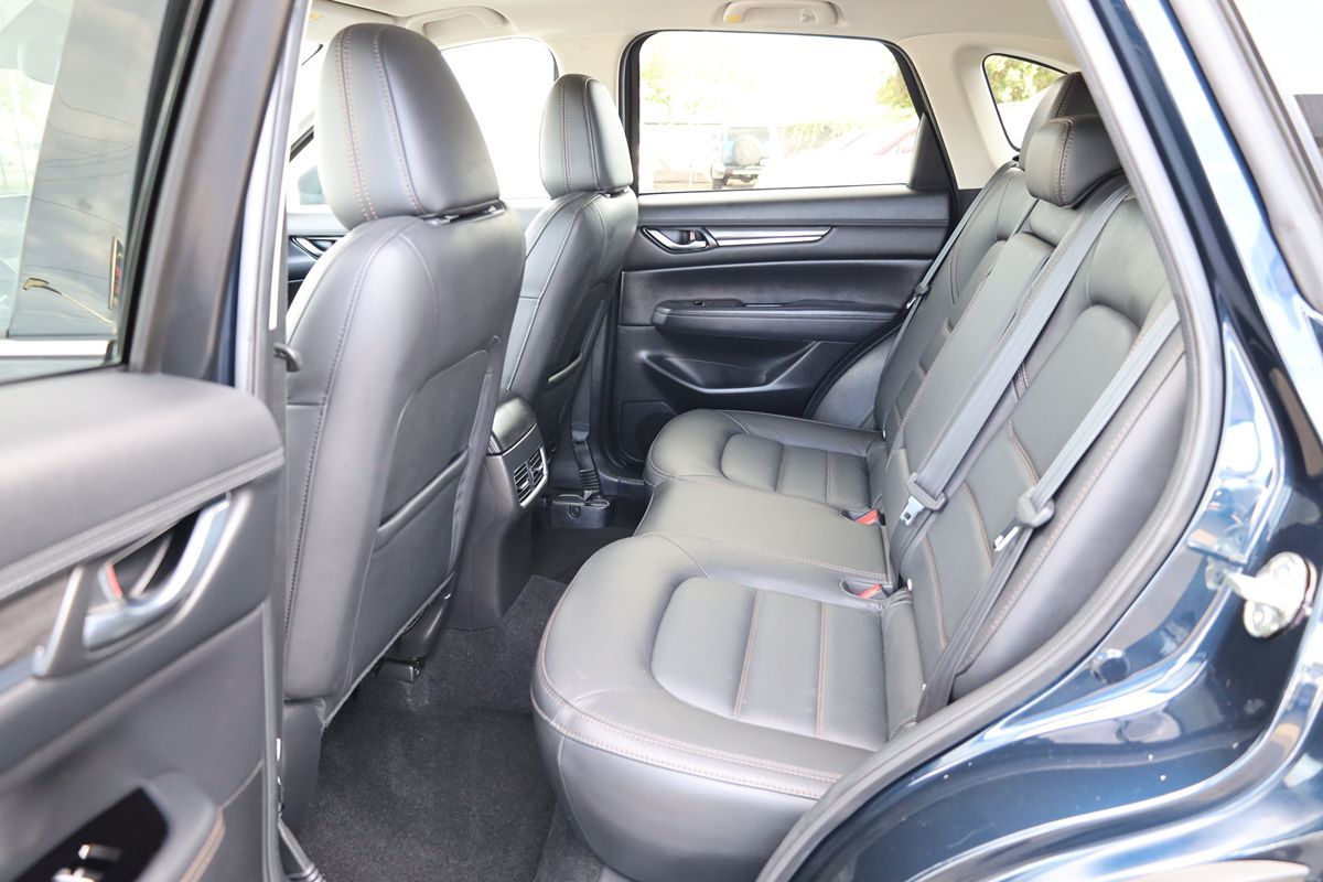 2017 Mazda CX-5 Grand Touring photo 12