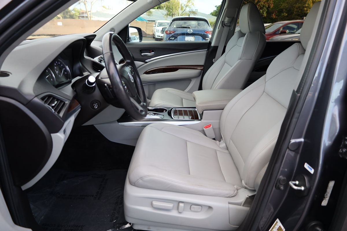 2018 Acura MDX photo 9