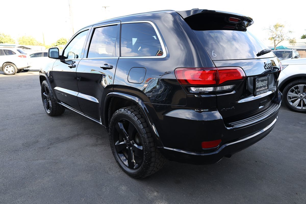 2015 Jeep Grand Cherokee Altitude photo 6