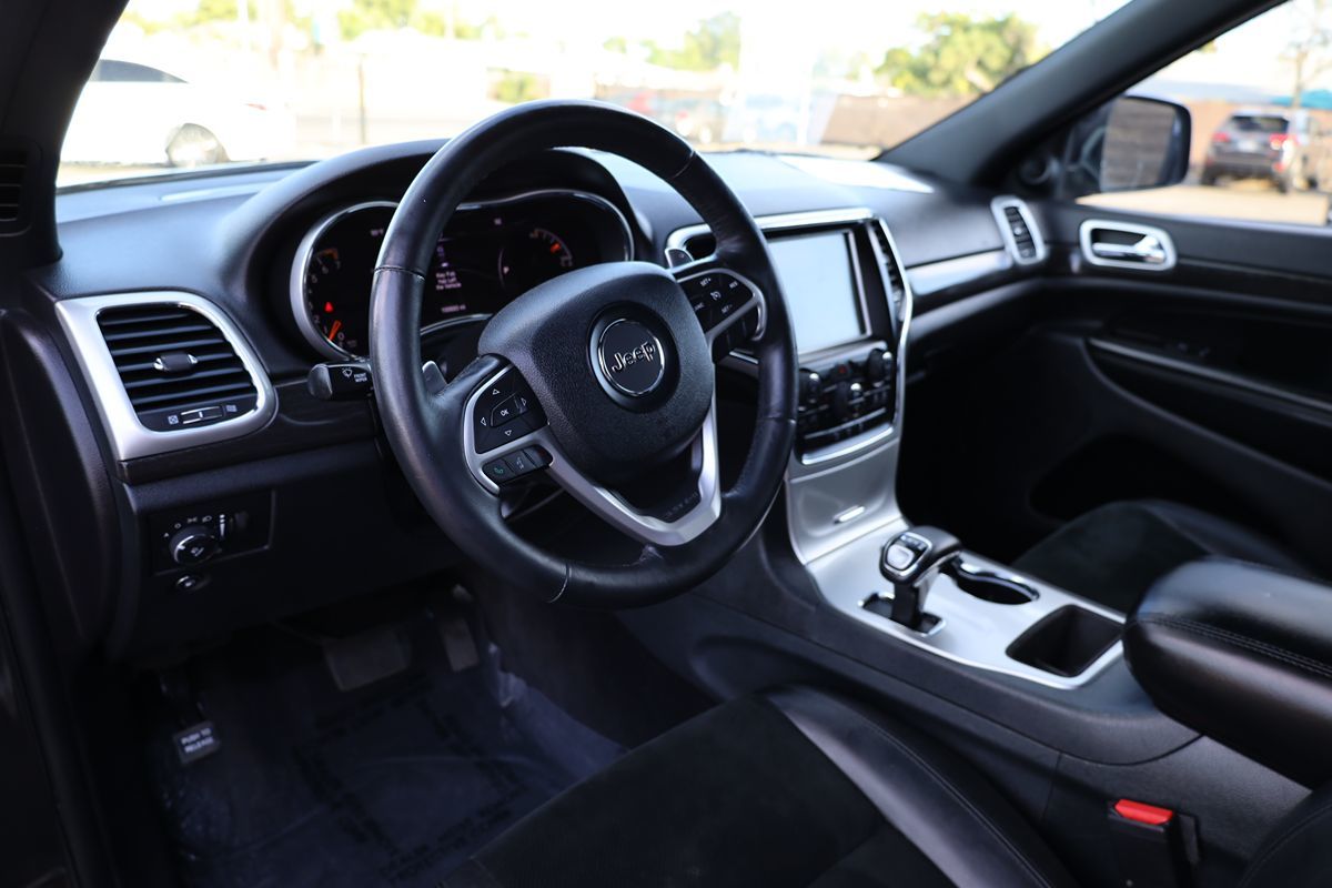 2015 Jeep Grand Cherokee Altitude photo 20