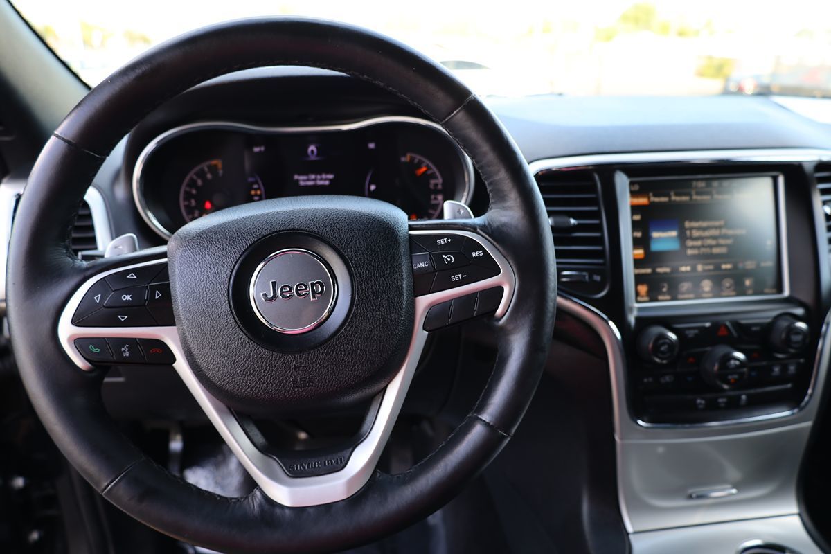 2015 Jeep Grand Cherokee Altitude photo 21