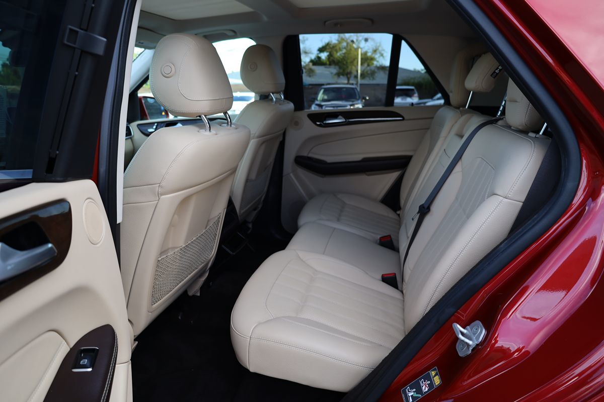 2016 Mercedes Benz GLE 300d 4MATIC photo 14