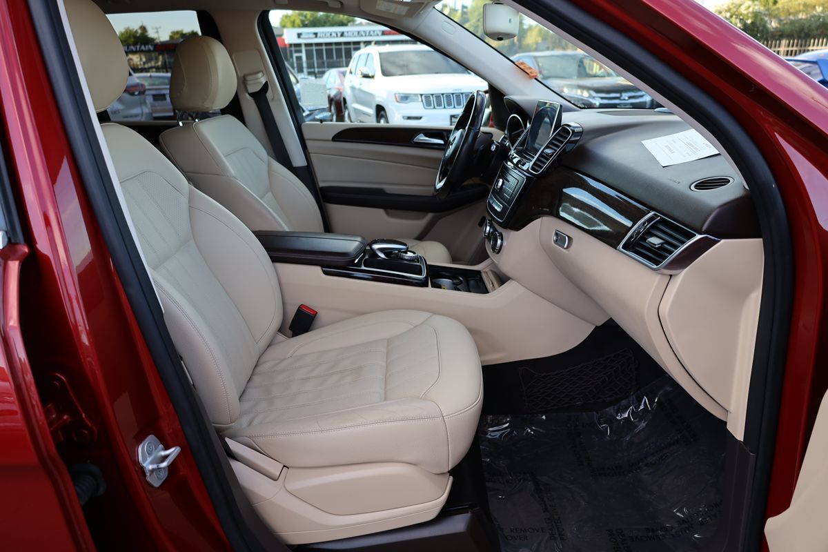 2016 Mercedes Benz GLE 300d 4MATIC photo 21