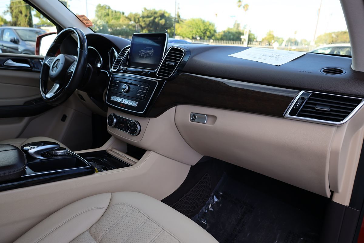 2016 Mercedes Benz GLE 300d 4MATIC photo 22