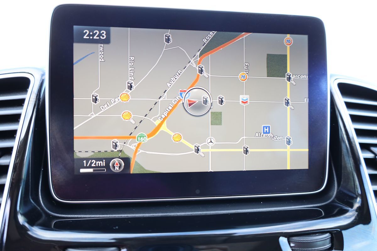 2016 Mercedes Benz GLE 300d 4MATIC photo 30