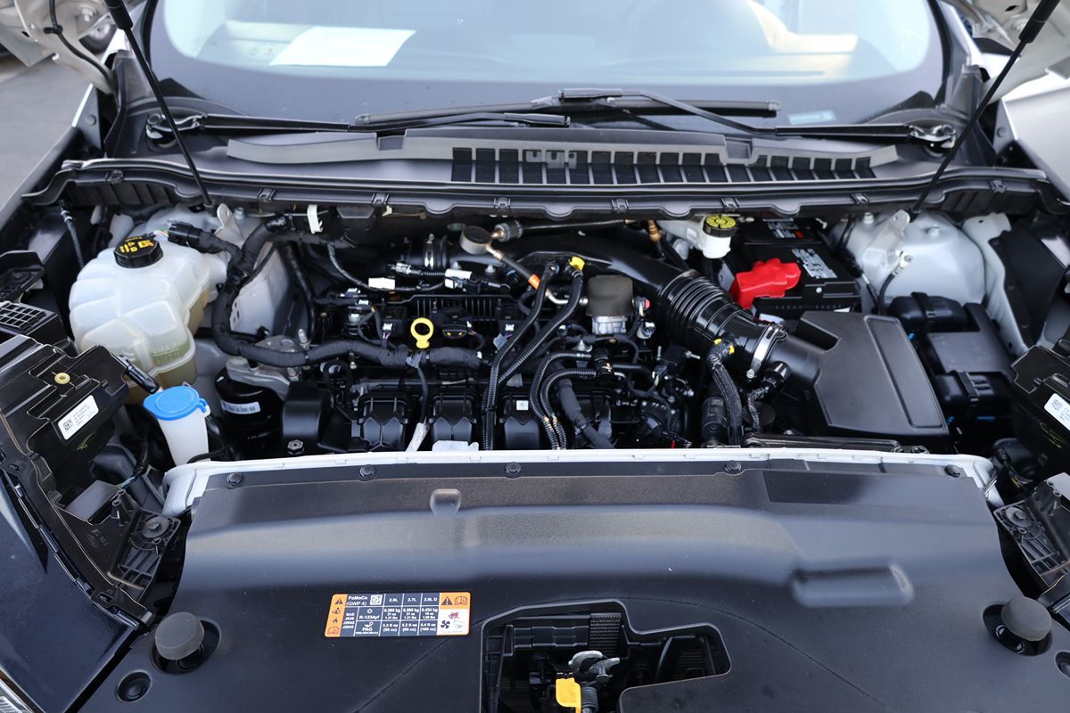 2019 Ford Edge SEL photo 35