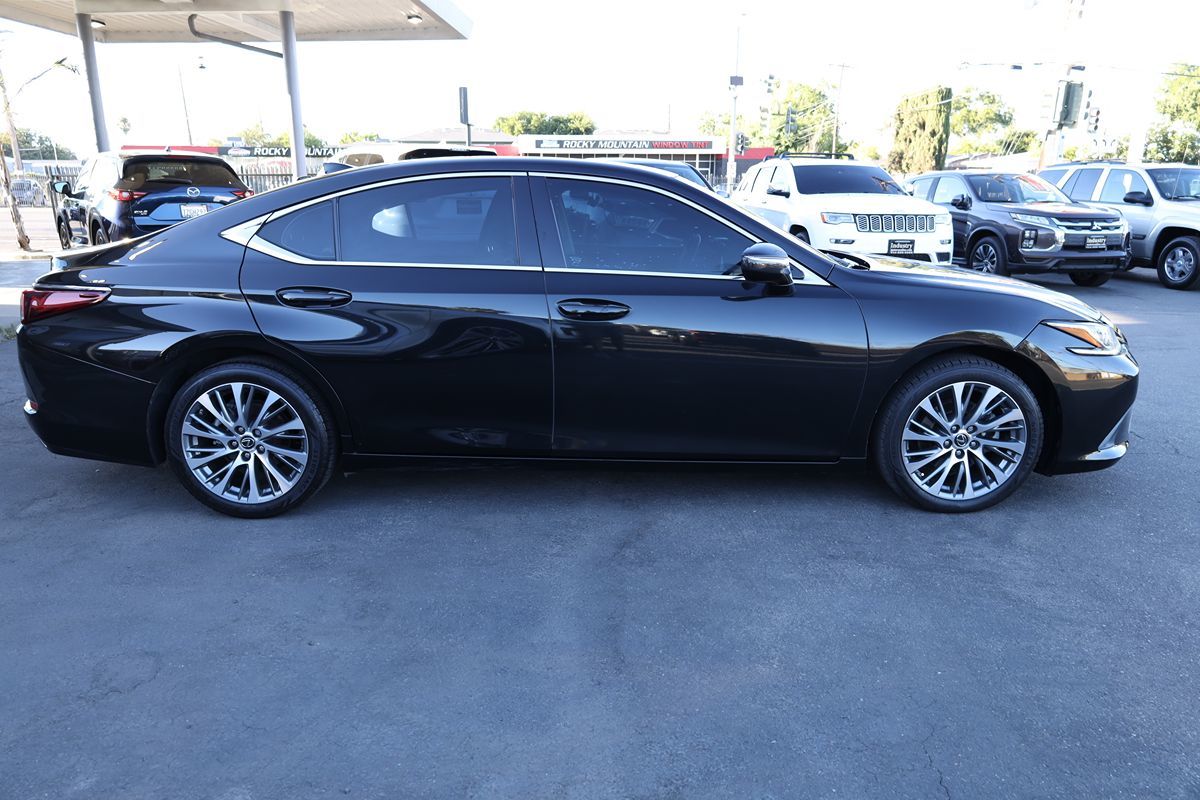 2019 Lexus ES 350 Luxury photo 8