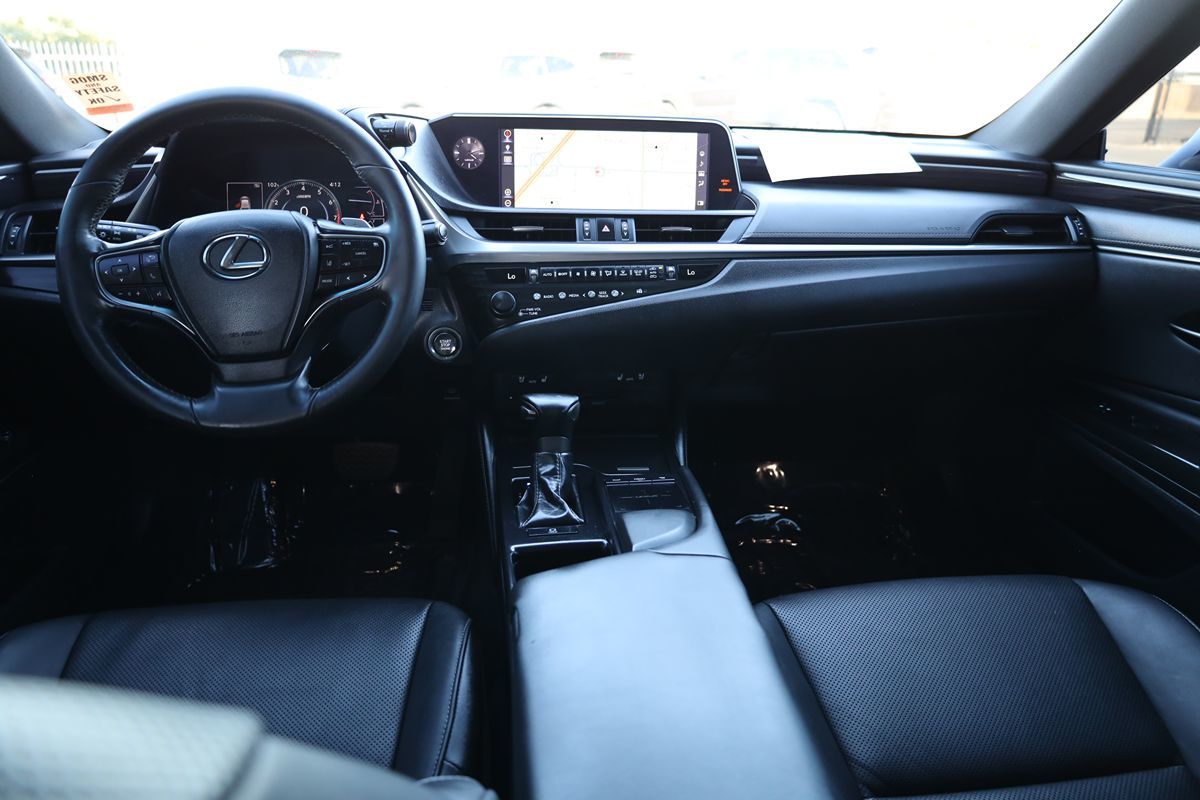 2019 Lexus ES 350 Luxury photo 18