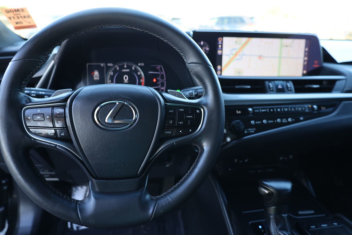 2019 Lexus ES 350 Luxury photo 20