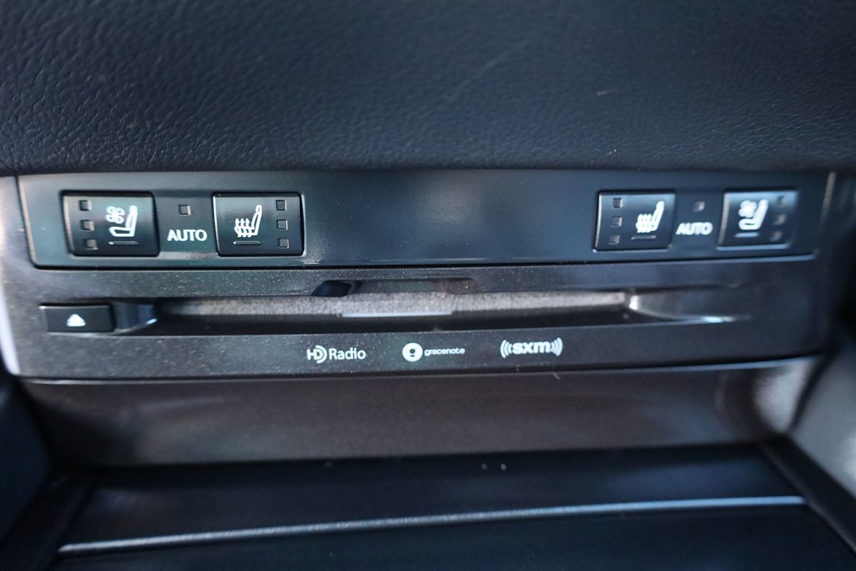 2019 Lexus ES 350 Luxury photo 28