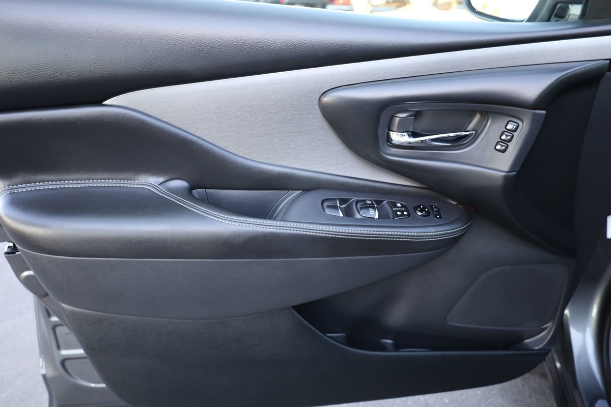 2019 Nissan Murano SL photo 10