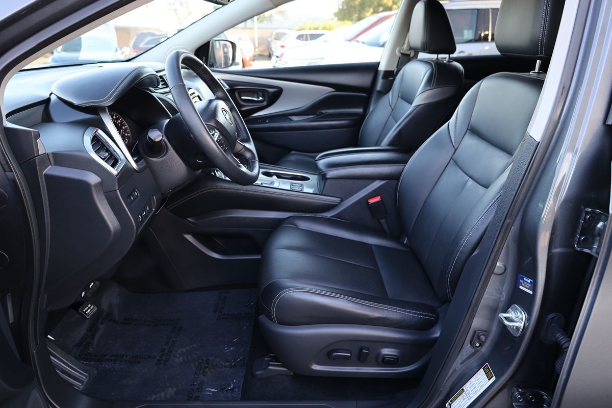 2019 Nissan Murano SL photo 11