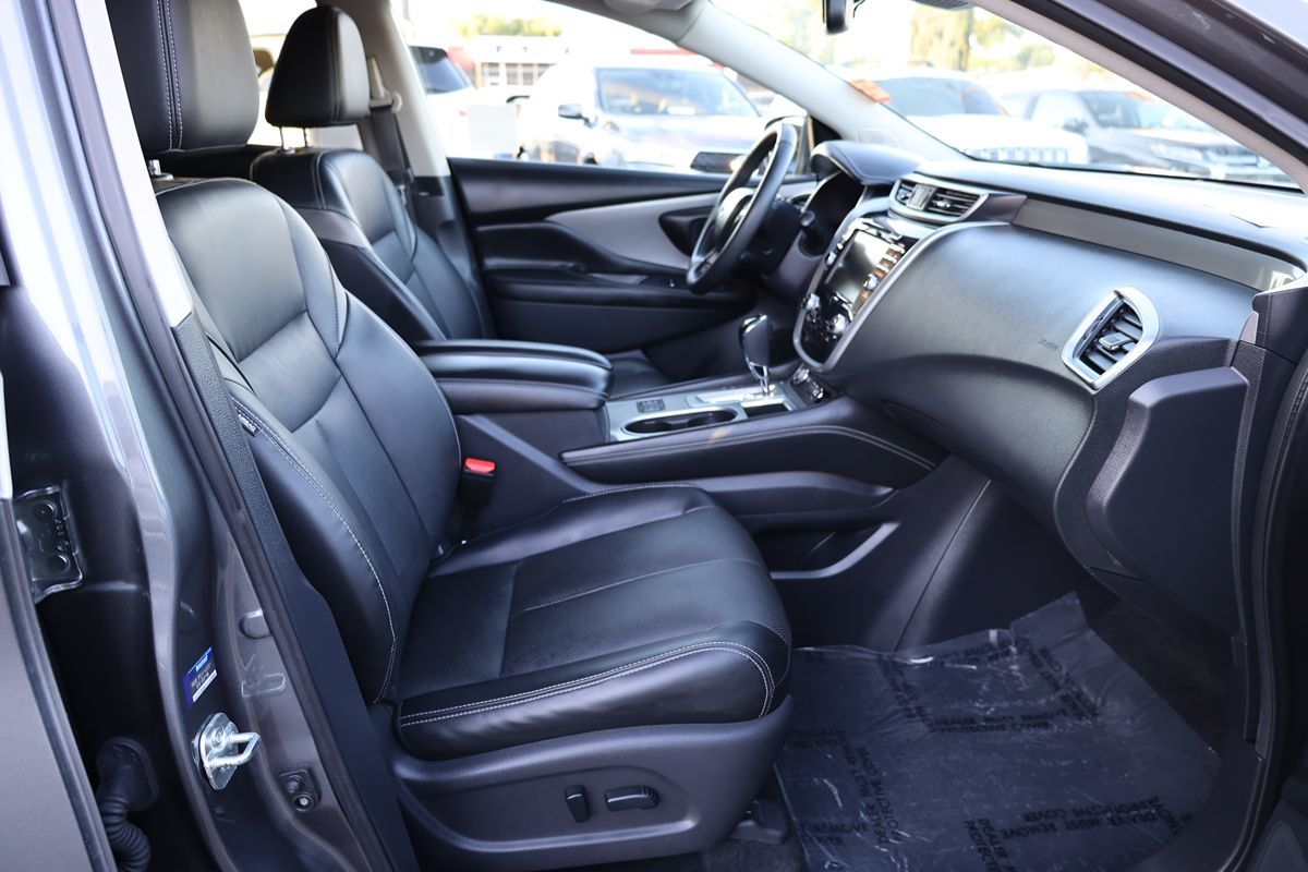 2019 Nissan Murano SL photo 19