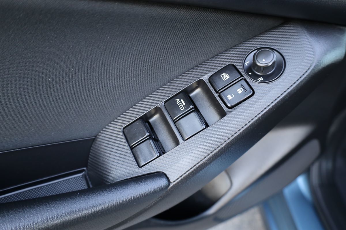 2014 Mazda Mazda3 Touring photo 3