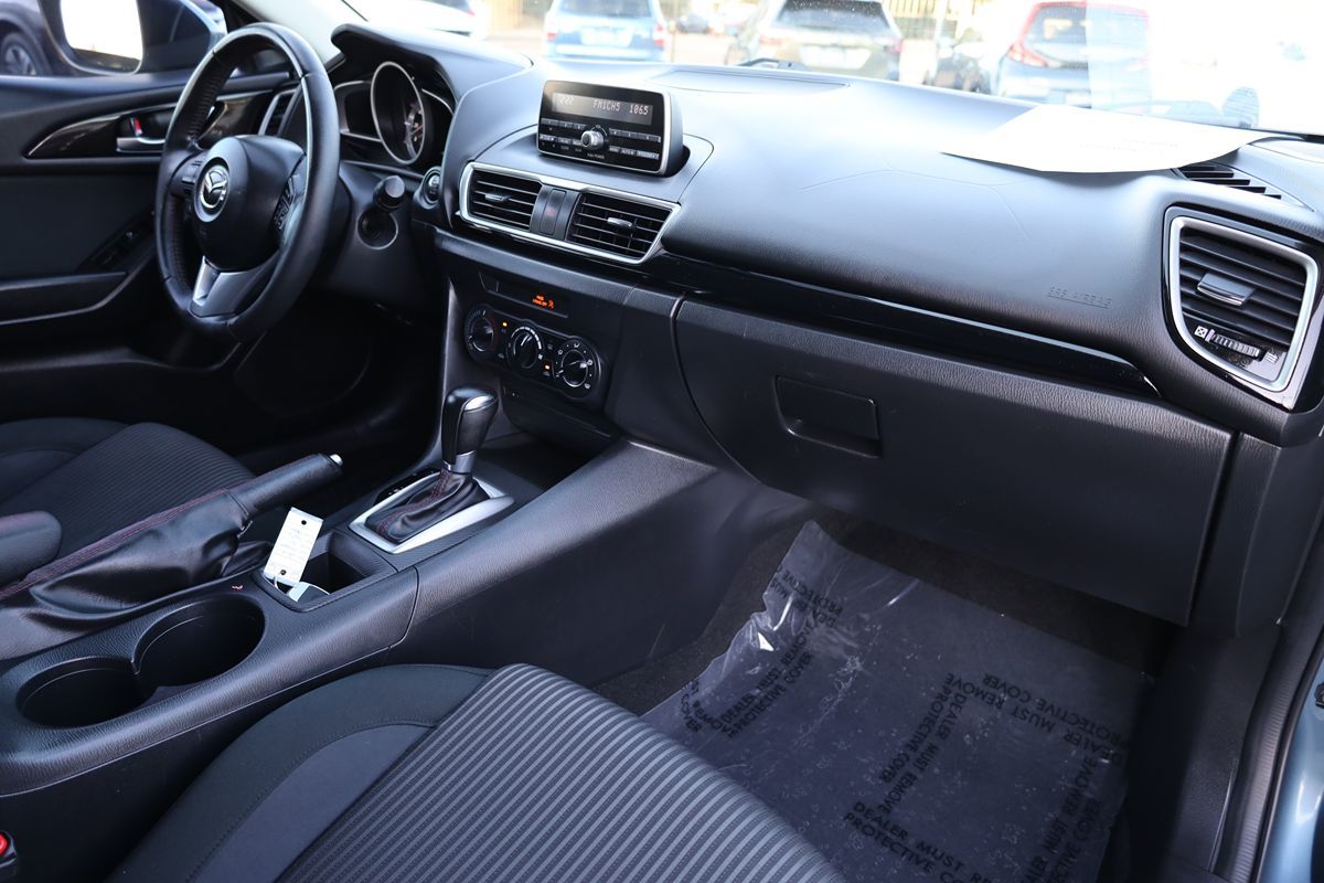 2014 Mazda Mazda3 Touring photo 10