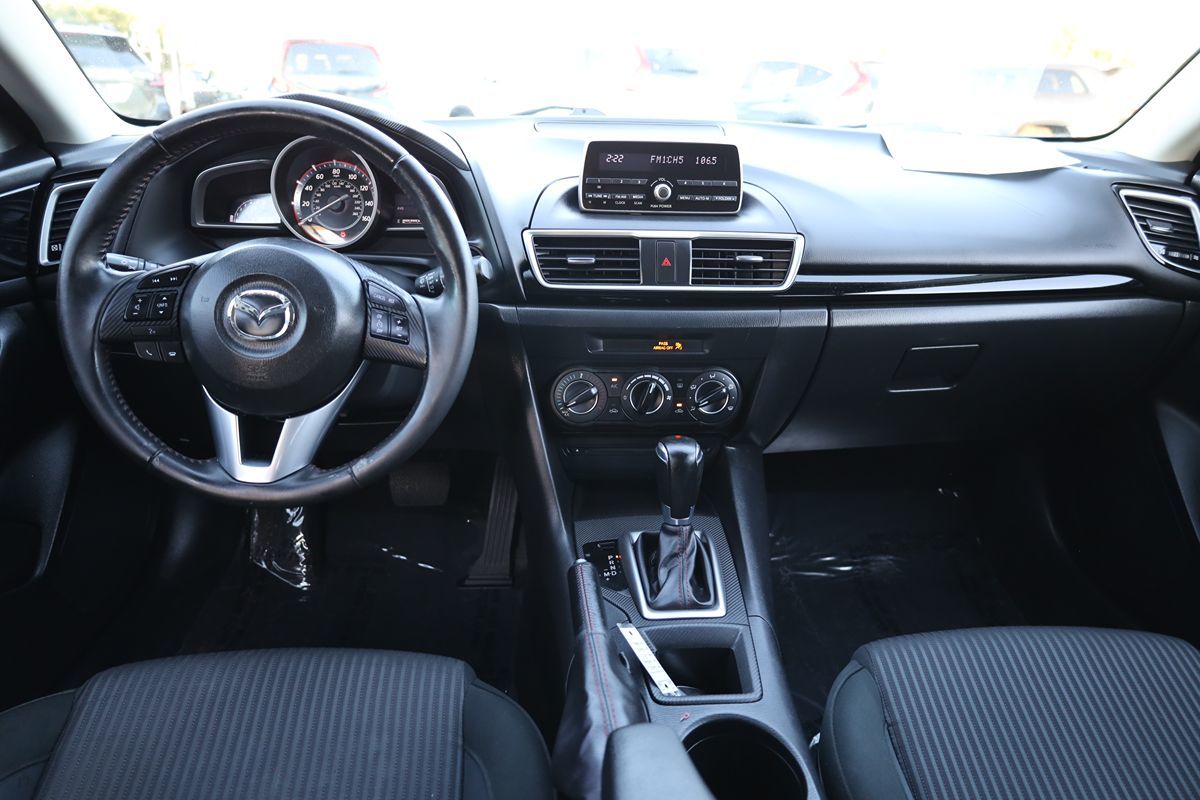 2014 Mazda Mazda3 Touring photo 11