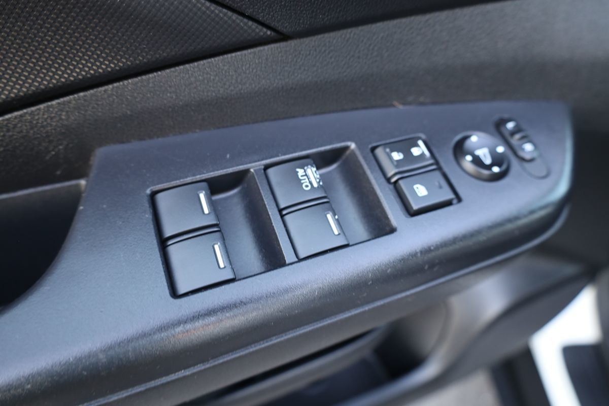 2016 Honda CR-V SE photo 3