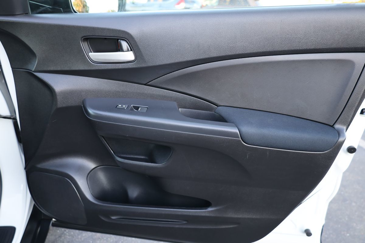 2016 Honda CR-V SE photo 8