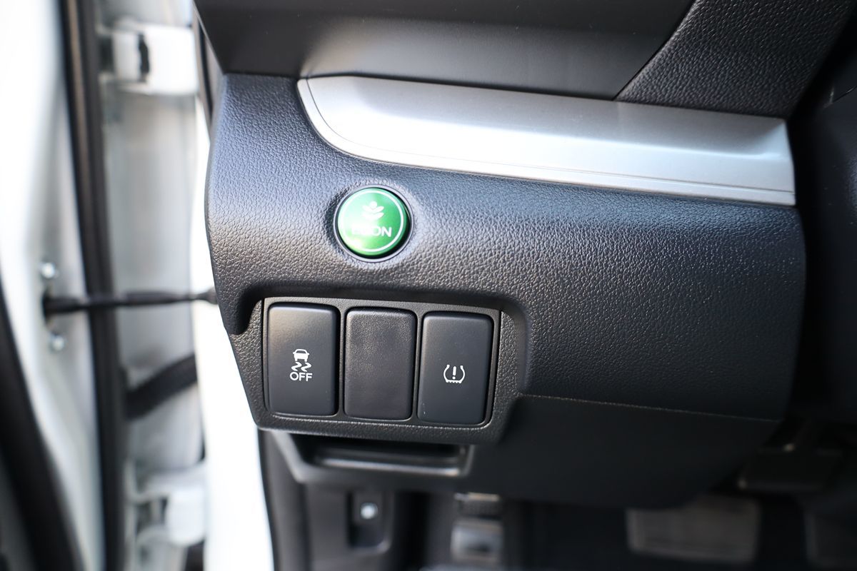 2016 Honda CR-V SE photo 13