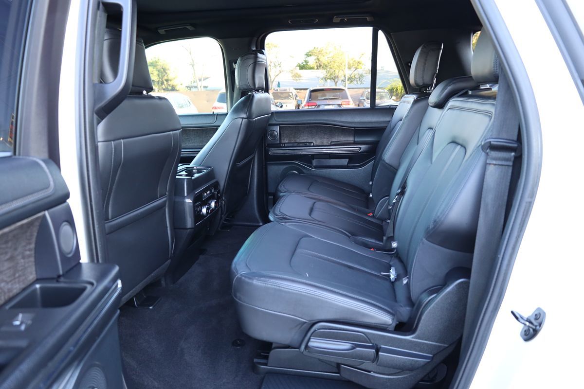 2020 Ford Expedition MAX Limited photo 12