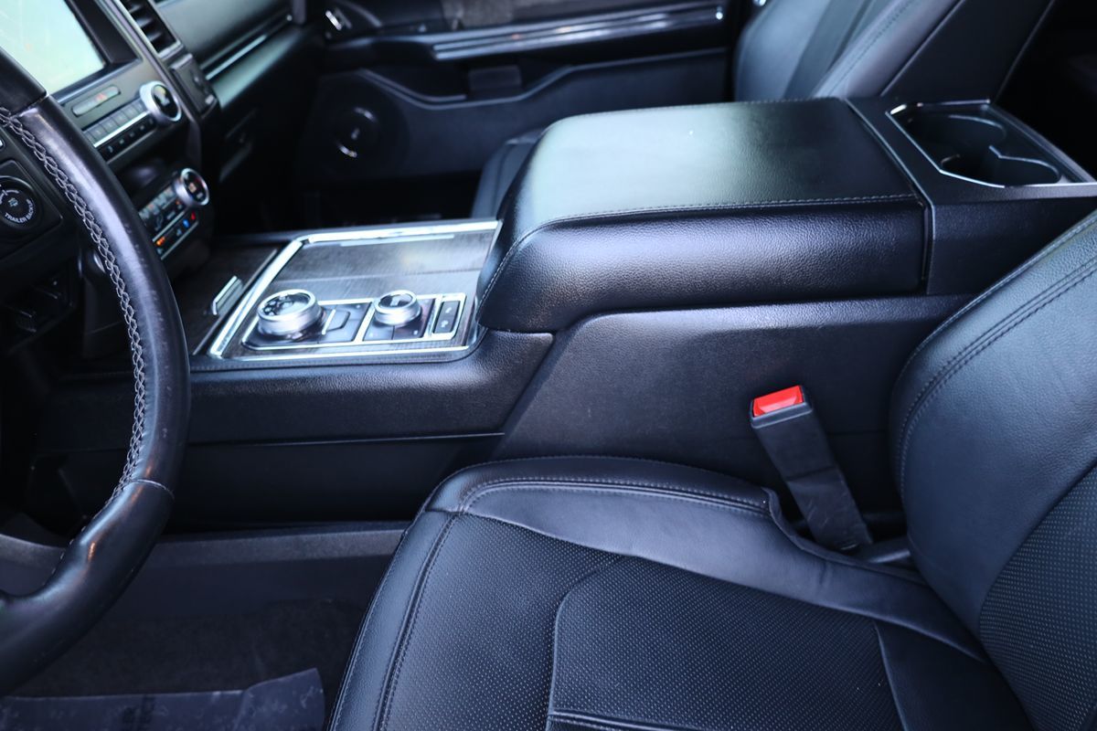 2020 Ford Expedition MAX Limited photo 39