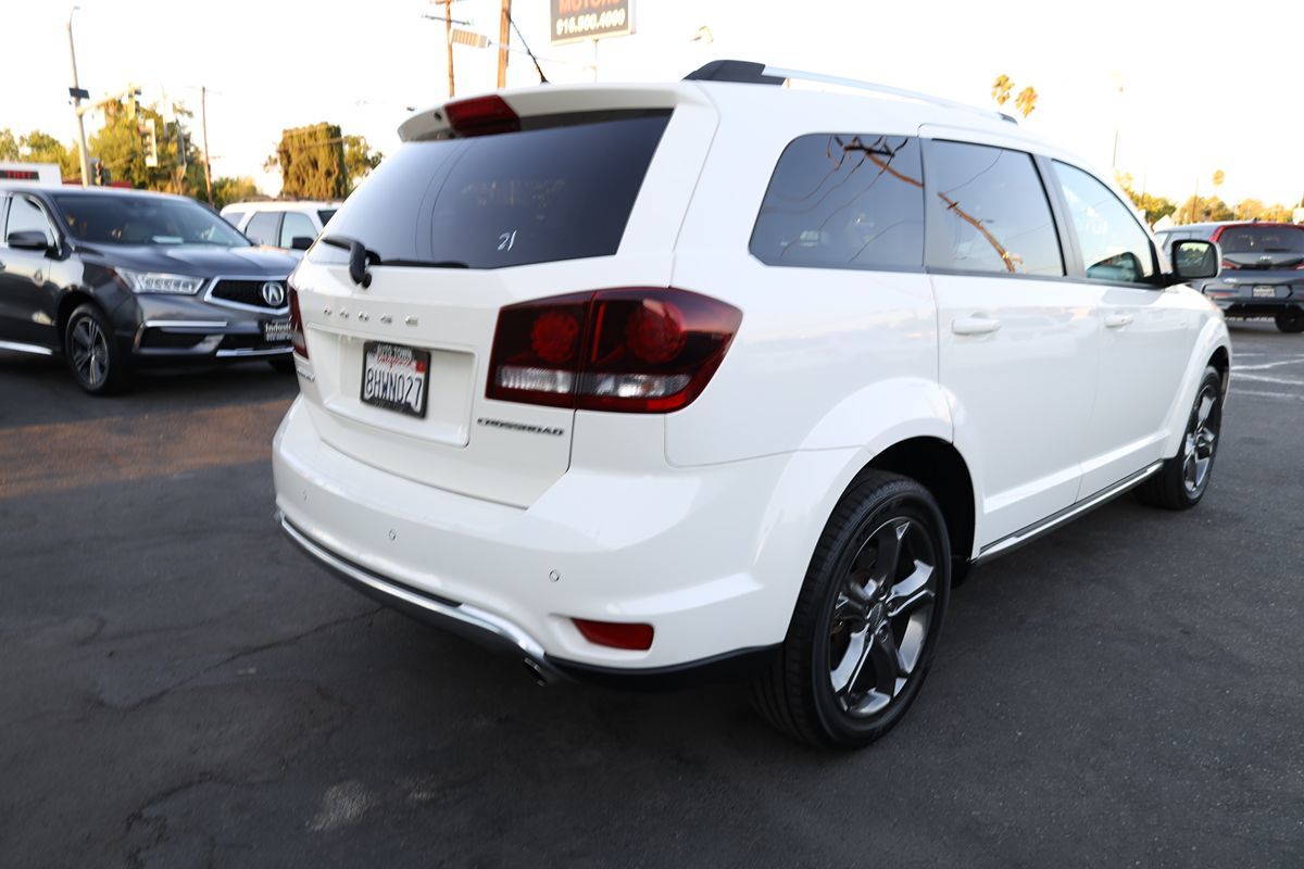 2014 Dodge Journey Crossroad photo 4
