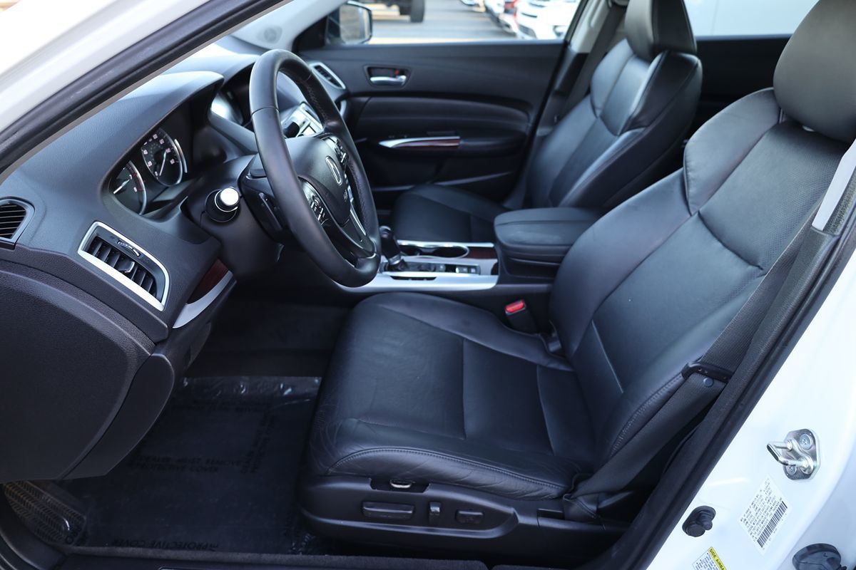 2015 Acura TLX Technology photo 10