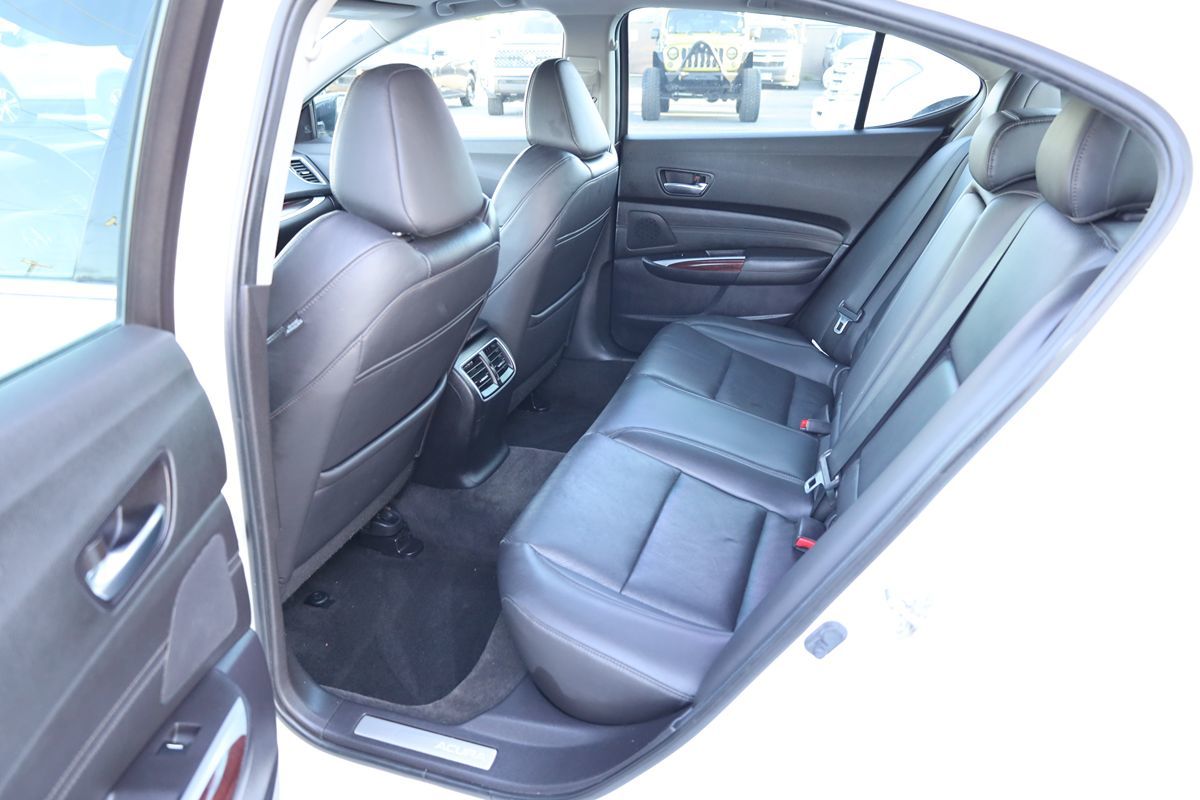 2015 Acura TLX Technology photo 11