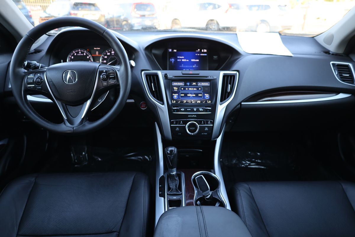 2015 Acura TLX Technology photo 15