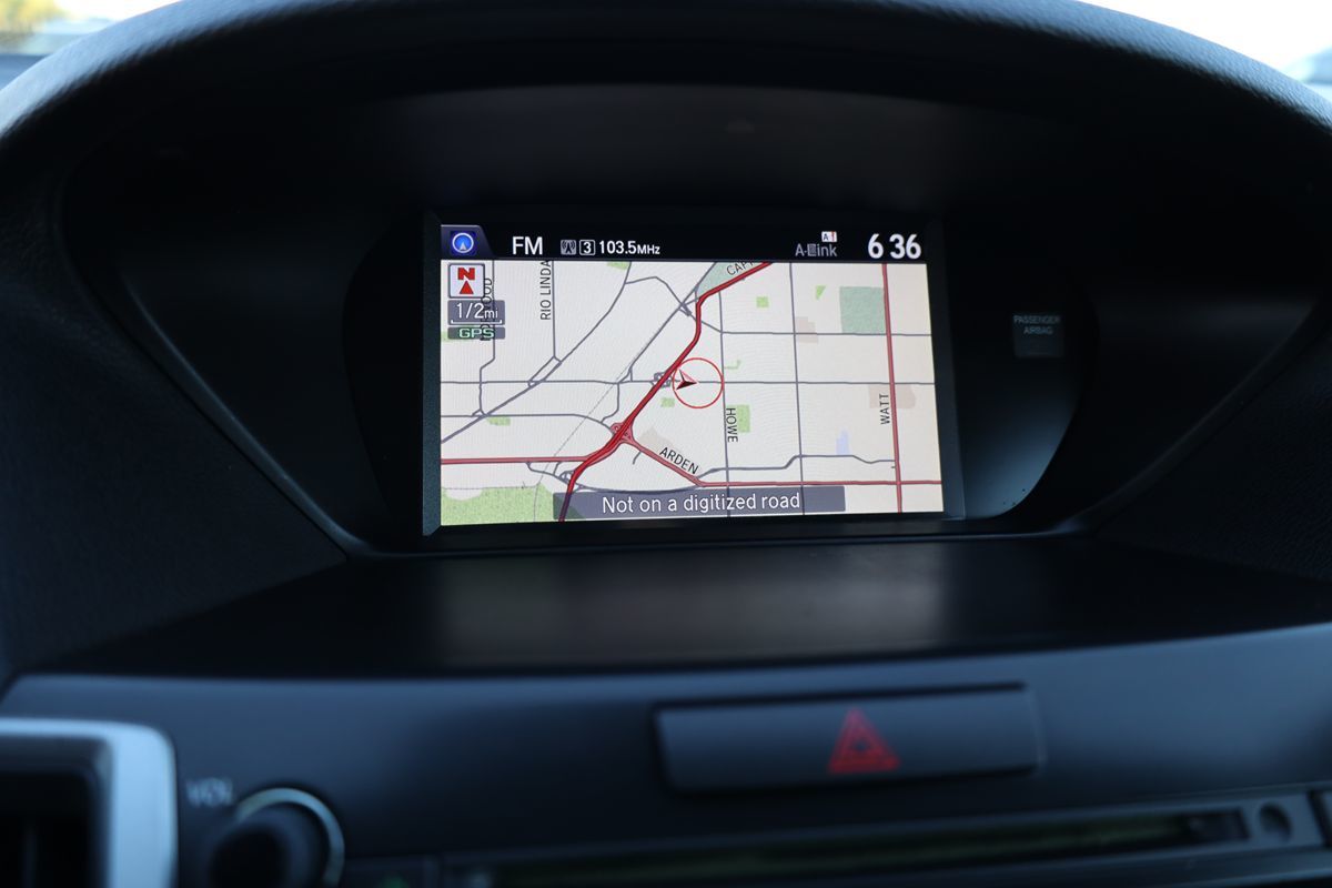 2015 Acura TLX Technology photo 21