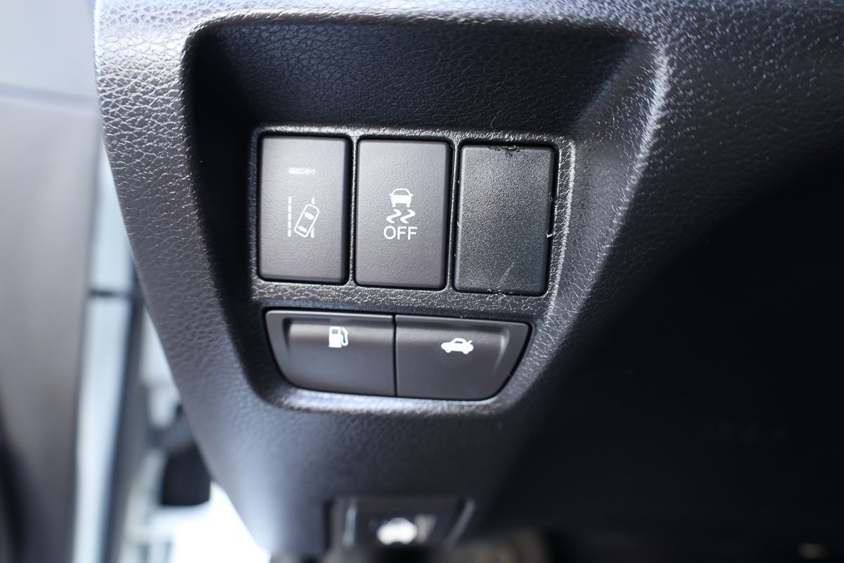 2015 Acura TLX Technology photo 26